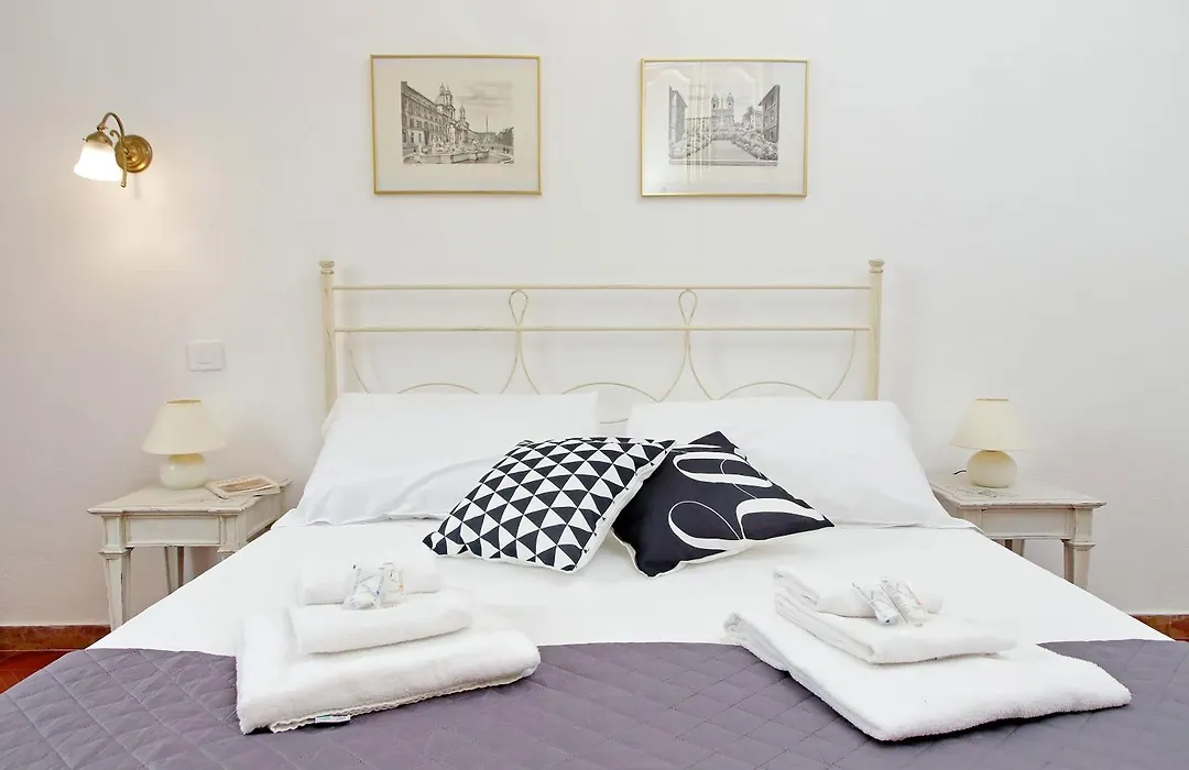 4Bnb - Queen Mary Vatican Home-1